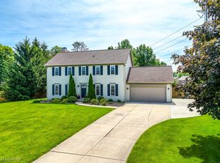 8899 Eaton Rd, Macedonia, OH 44056