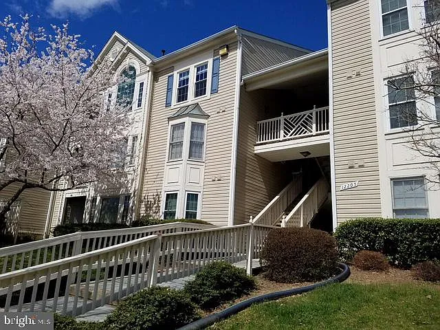 12205 Fairfield House Dr #611B — Photo 1