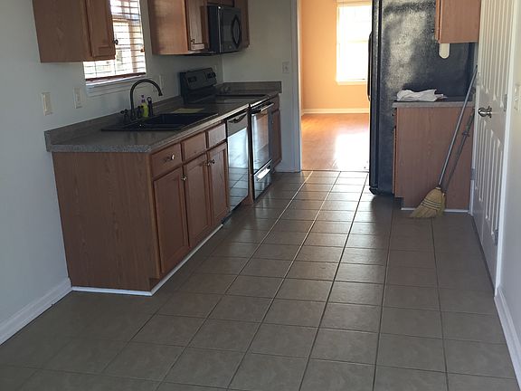5th image of 3116 Wellington Pl