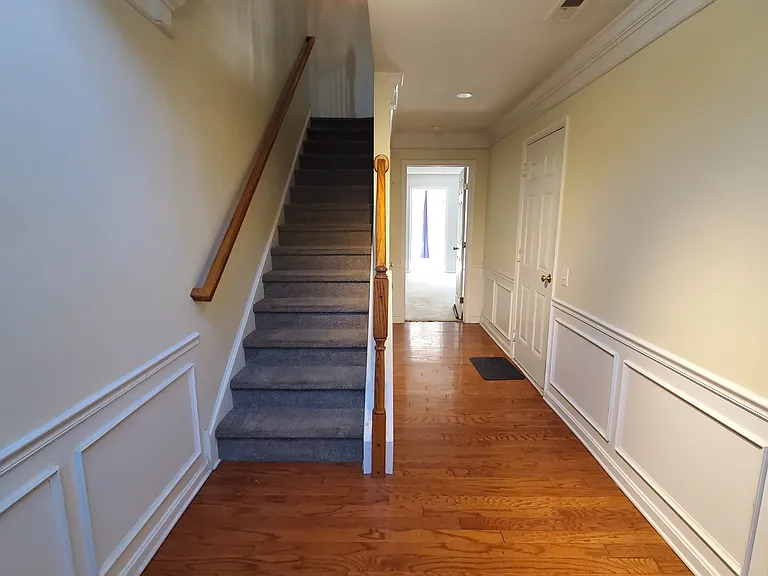 168 Hudson Dr — Photo 5