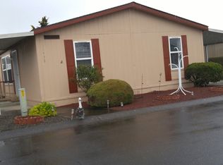 51438 SE Oak Grove Dr, Scappoose, OR
