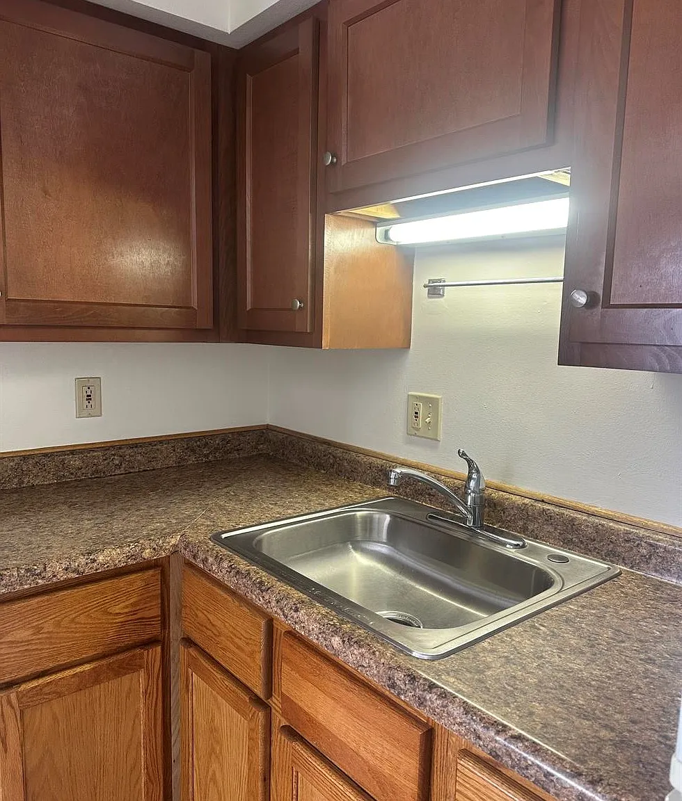 Apex Apartments — Photo 4