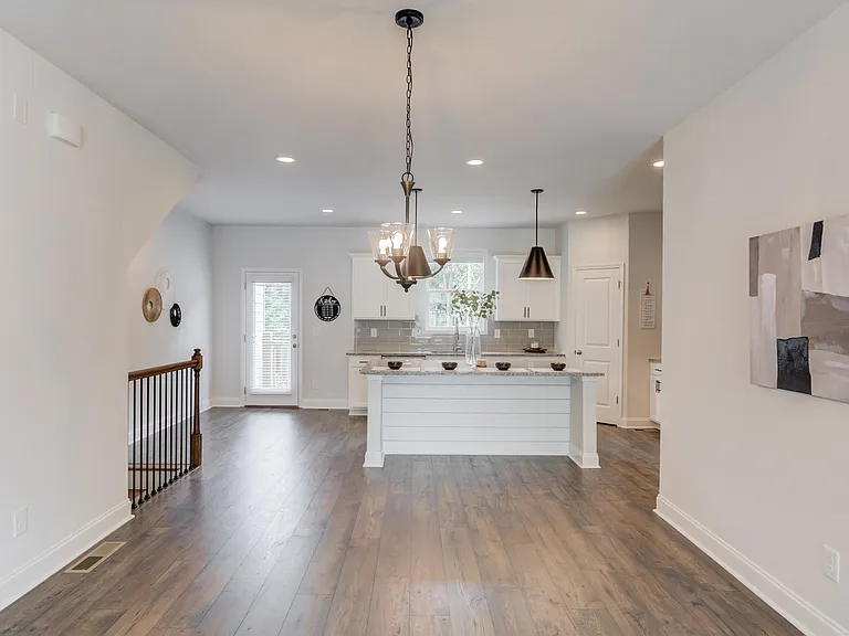 1290 Ainsworth Aly #1 — Photo 49