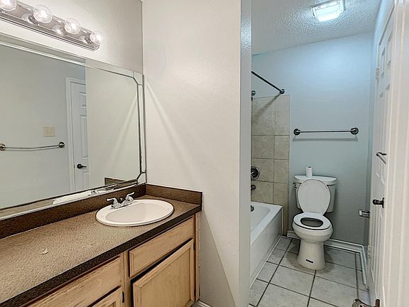 5th image of 1515 Lincoln Way APT 102