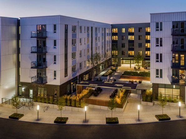 1580 NE 32nd Ave APT 428