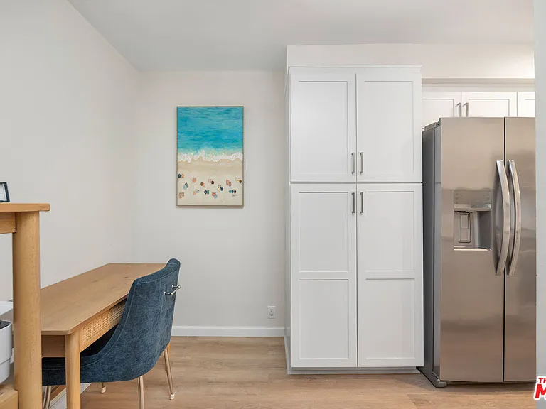 809 S Bundy Dr #205 — Photo 15