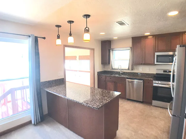 3621 Candlelight Dr NE — Photo 12
