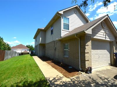 4910 Captains Pl, Garland, TX, 75043