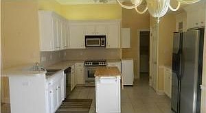 3rd image of 3403 Manchester Dr