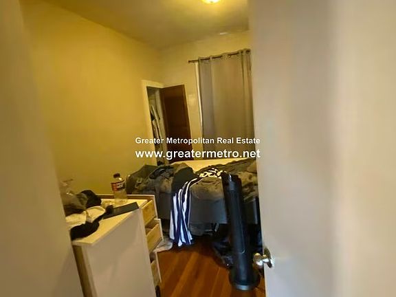 4th image of 435 Hanover St APT 4D