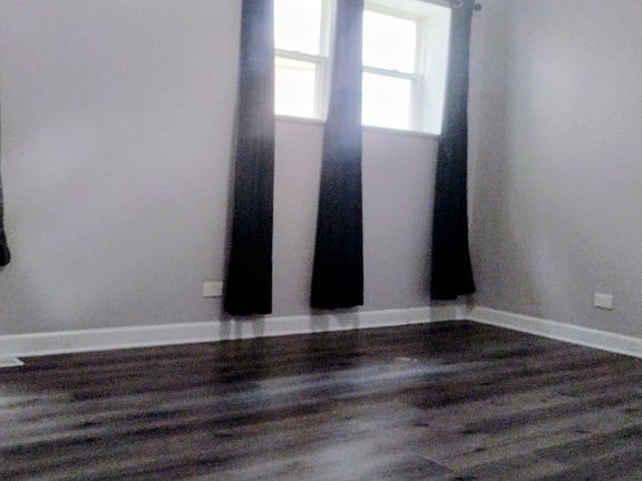 5th image of 12021 S Eggleston Ave #1N