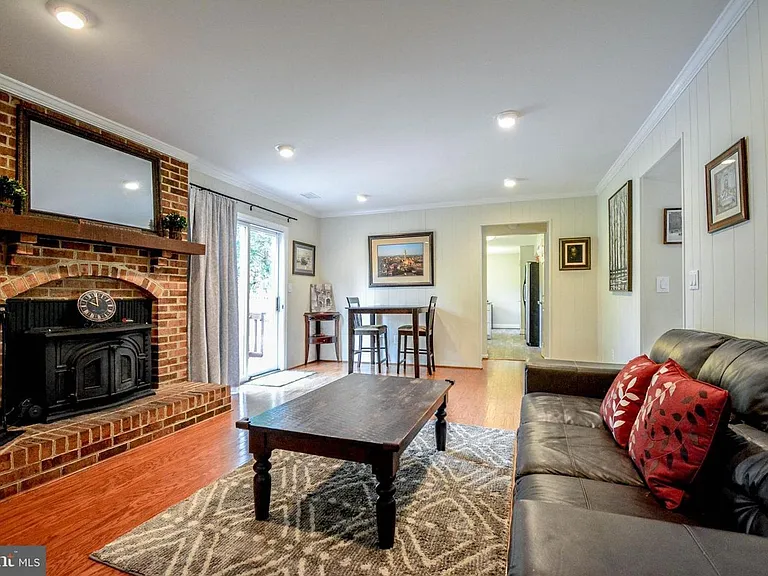 13527 Point Pleasant Dr — Photo 5