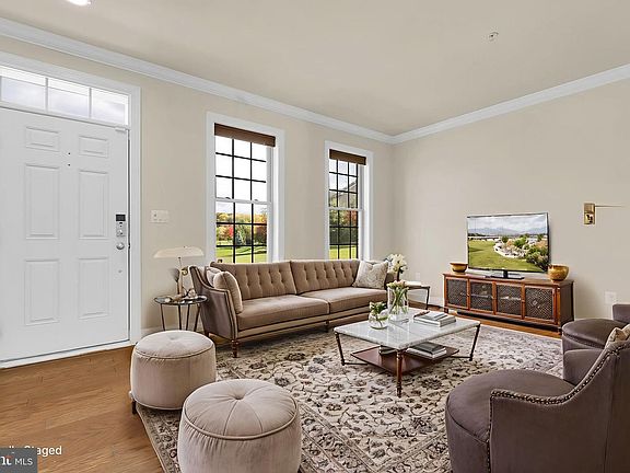 5th image of 10934 Haven Park Cir