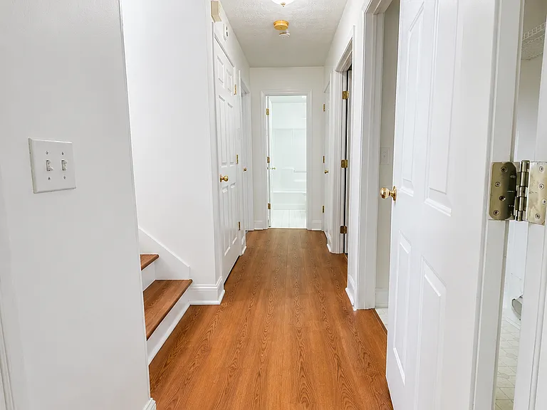 120 Oak Vista Ct — Photo 25