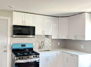 8 Hampton St, Newton, NJ 07860