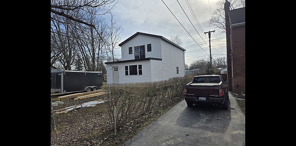 1st image of 9519 Southwood Dr