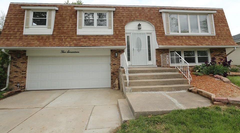1st image of 517 Aspen Dr