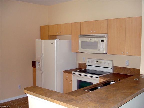 4th image of 4299 Bellasol Cir APT 2622