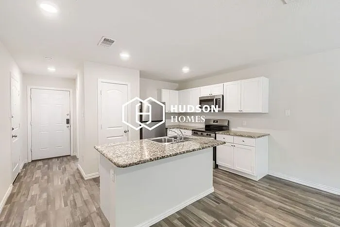 5904 Montague St — Photo 5