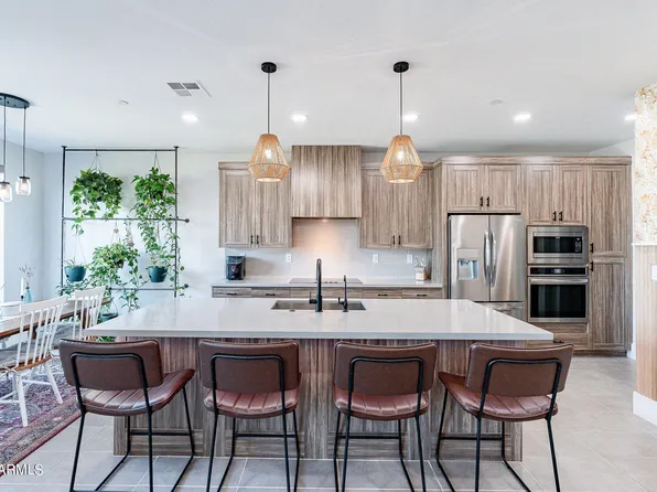 142 E HEARNE Way, Gilbert, AZ 85234