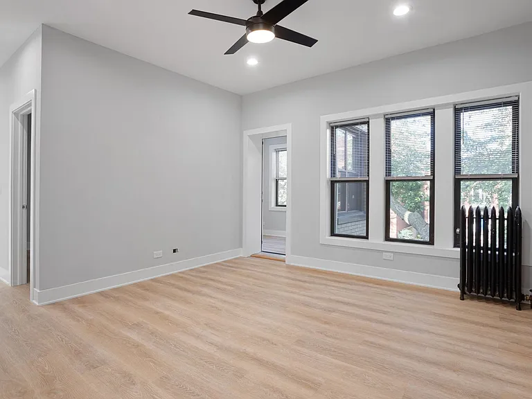 6929 N Lakewood Ave — Photo 23