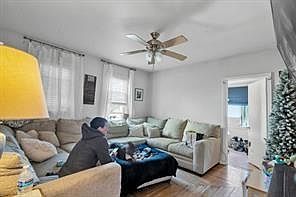 3rd image of 80 Labau Ave