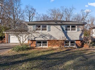 1832 N Yale Ave, Arlington Heights, IL 60004