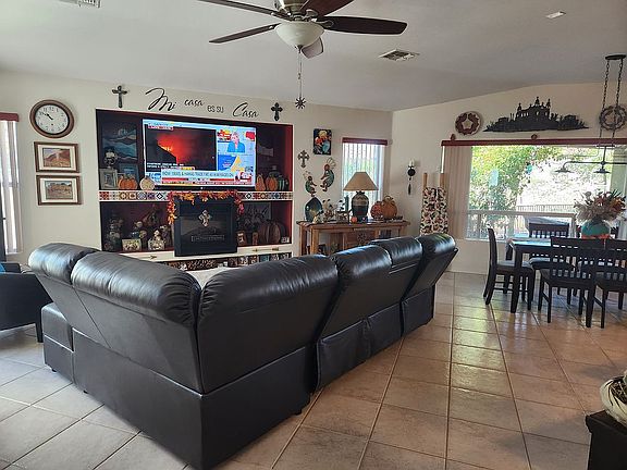 2nd image of 2383 Columbus Dr