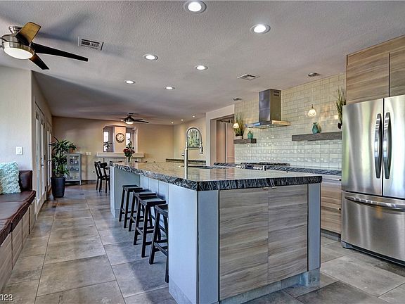 2nd image of 2140 Crestline Falls Pl