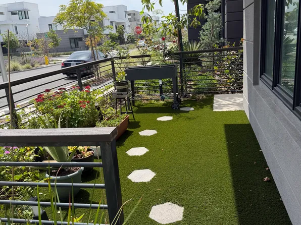 16285 Veterans Way, Tustin, CA 92782