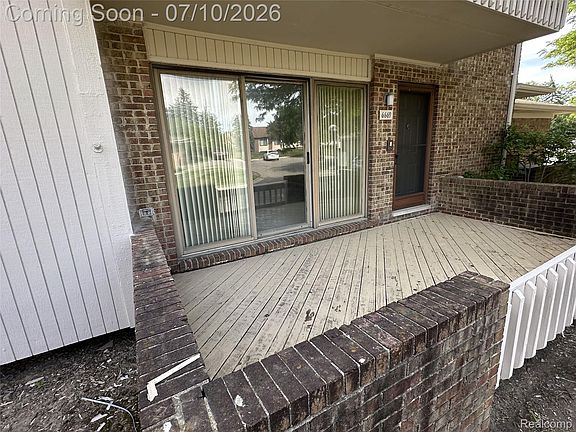 2nd image of 6669 Maple Lakes Dr