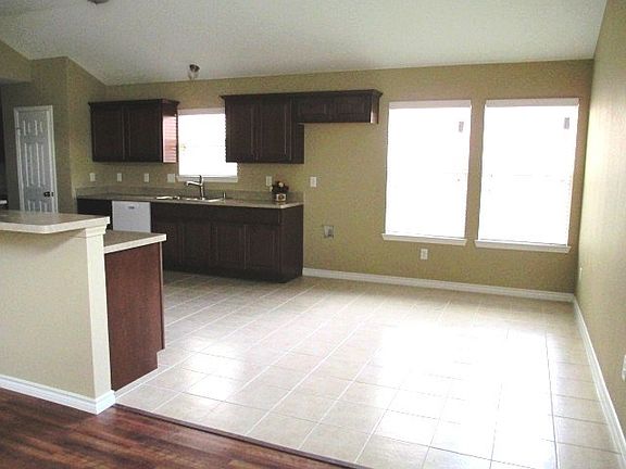 5th image of 3006 Eagle Mountain Dr