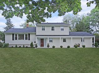 58 Schwinn Dr, Clark, NJ 07066