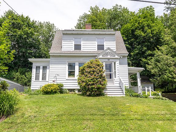 2nd image of 20 Fairlawn Avenue