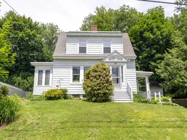 20 Fairlawn Avenue, Lewiston, ME 04240