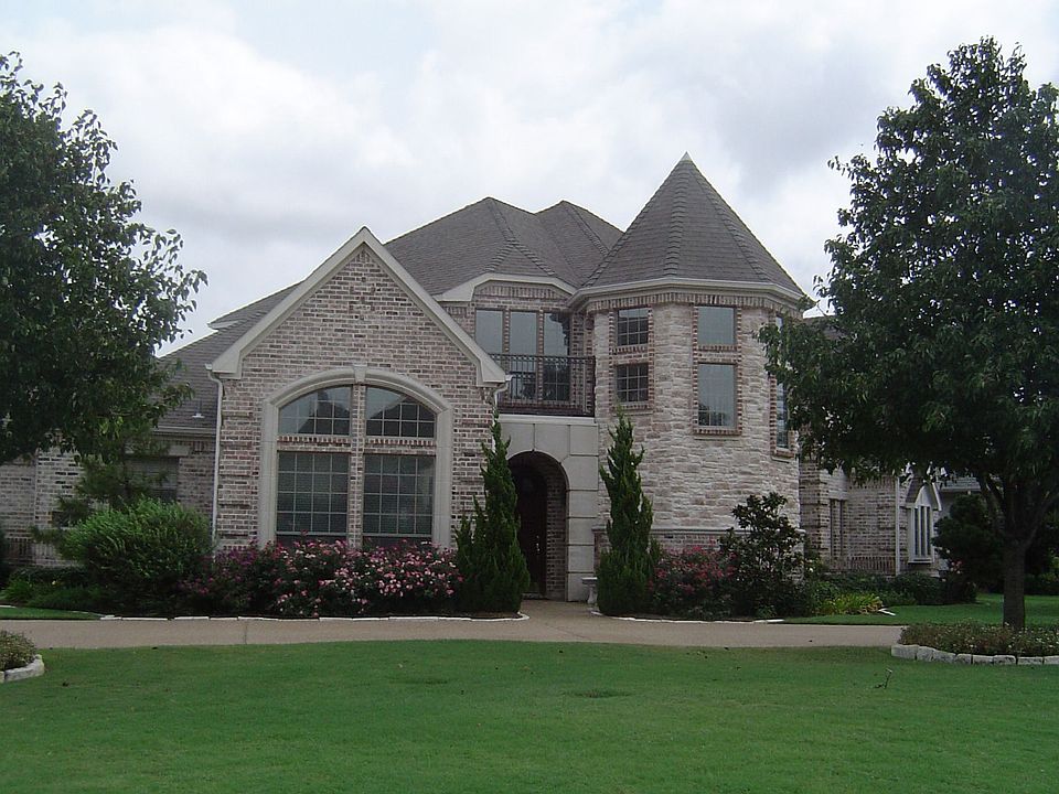 1st image of 121 Wellington Ln