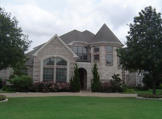 121 Wellington Ln, Heath, TX 75032