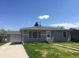 1124 16th St N, Moorhead, MN 56560