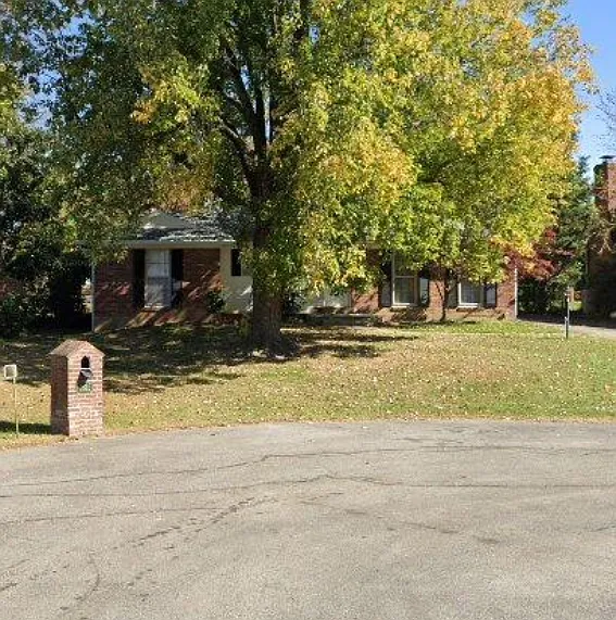 2613 Aylesbury Ct — Photo 1