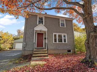 1298 Trout Brook Dr, West Hartford, CT 06119