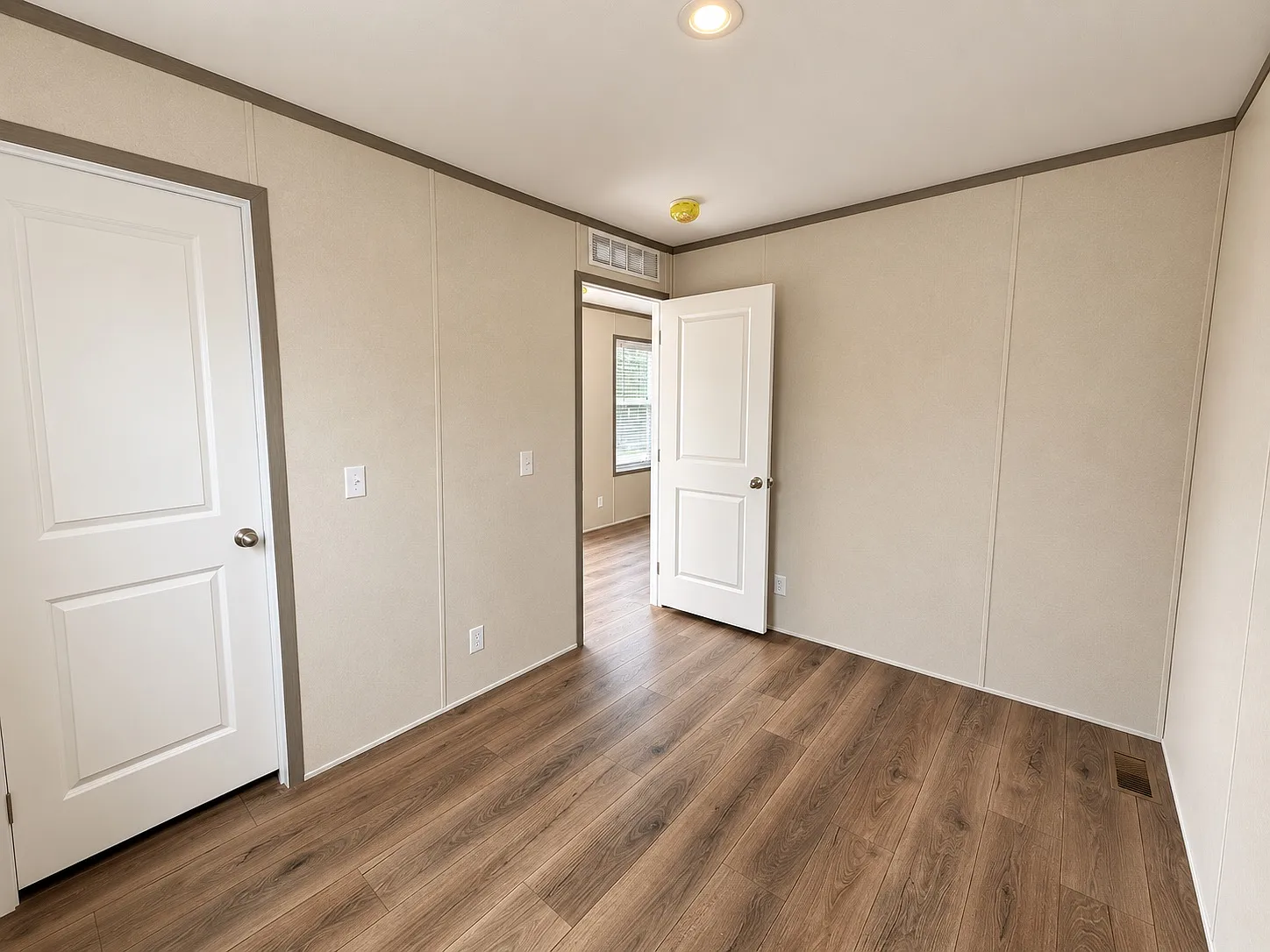 Pre-Lease Before It's Gone! — Photo 4