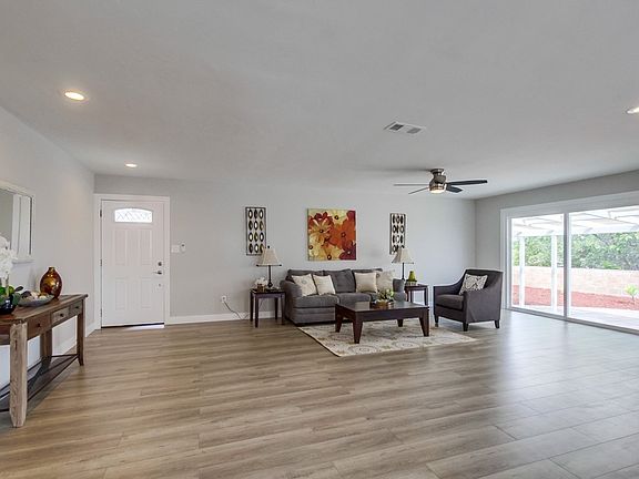 5th image of 2691 Russmar Dr