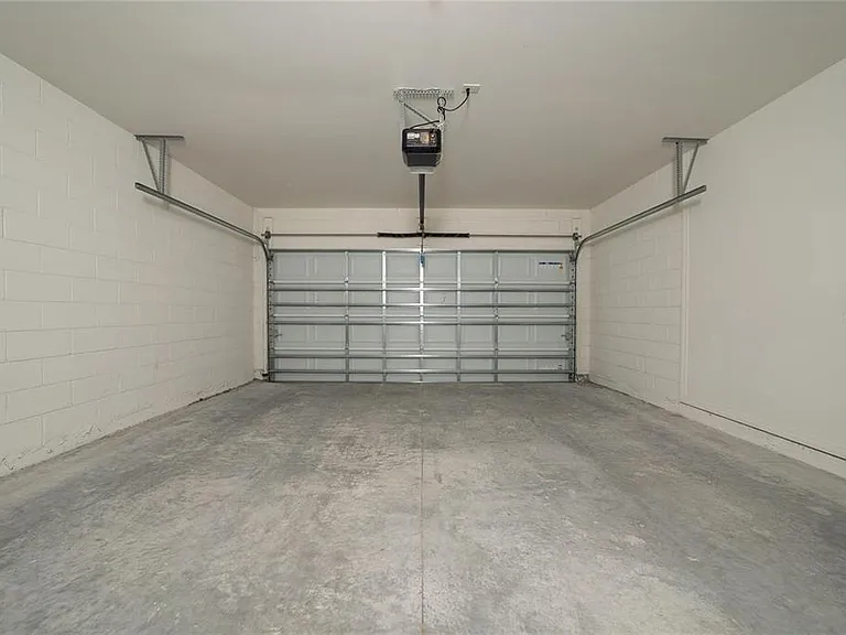 2667 Swooping Sparrow Dr — Photo 21
