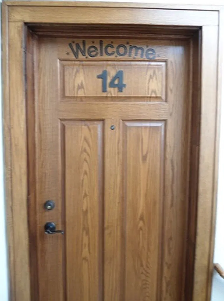 Brown Apartments - 1238 — Photo 3