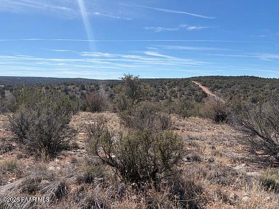 3rd image of 56800 N Bearclaw Rd