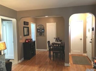 494 S Ocean Ave APT 1B, Freeport, NY 11520