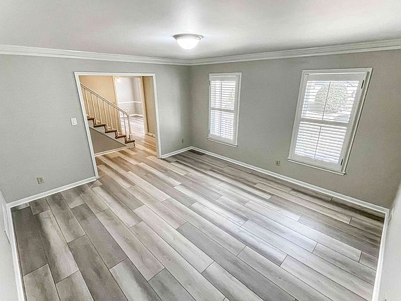 4th image of 3430 Mark Hall Dr NE