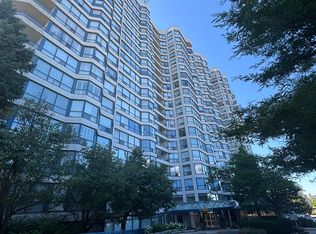 7300 Yonge St #1505, Vaughan, ON L4J7Y5