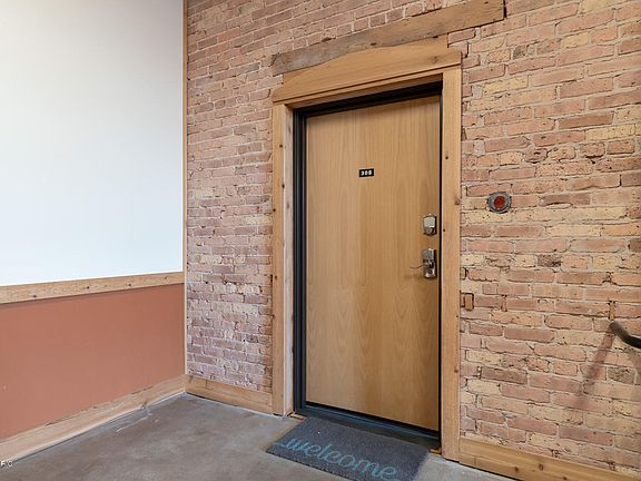 3rd image of 20 Superior St #308