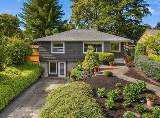 4104 SW 107th St, Seattle, WA 98146